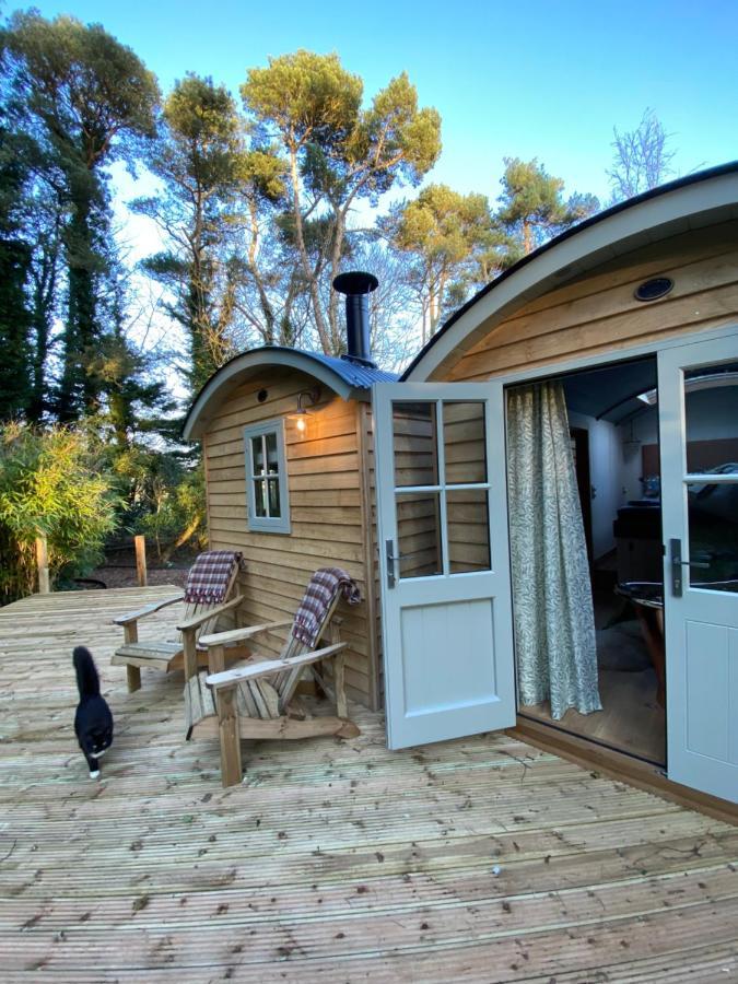 Chez Maurice Luxury Shepherds Hut With Bath And Hot Tub Kelling Exterior foto